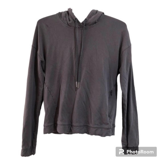 Lululemon Twisted and Tucked Pullover - Picture 4 of 6